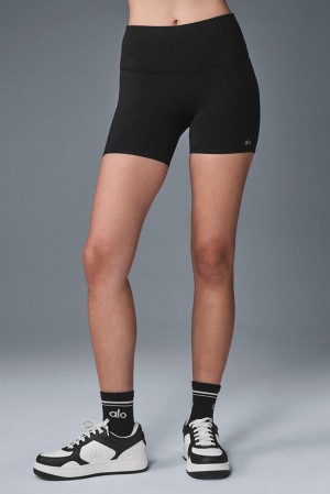 Black Alo Yoga 5" Airbrush High-Waist Biker Women Short | KSA HUA850923