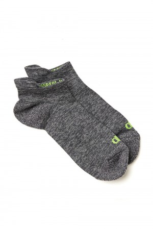 Dark Grey Heather / Highlighter Alo Yoga Performance Tab Men Sock | KSA TRB928714