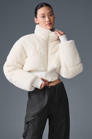 Ivory Alo Yoga Sherpa Main Act Corset Women Puffer Jacket | KSA CYM142653