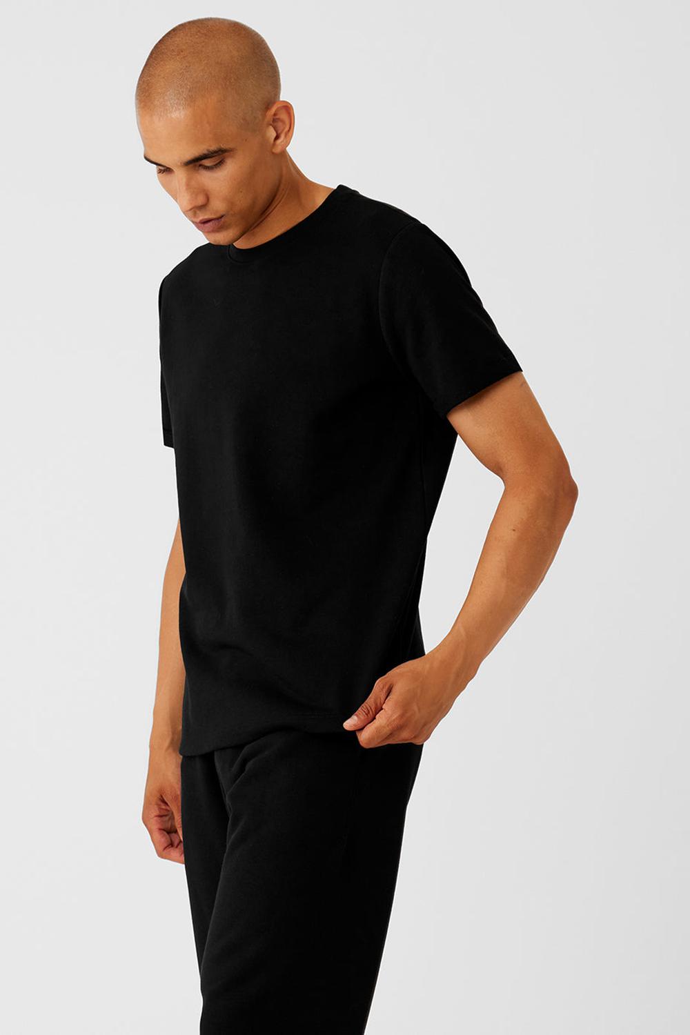 Black Alo Yoga Chill Men Short Sleeve | KSA  ISM719852