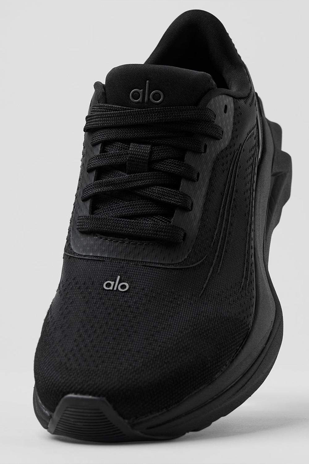 Black / Black Alo Yoga Women Runner | KSA  ICP954081