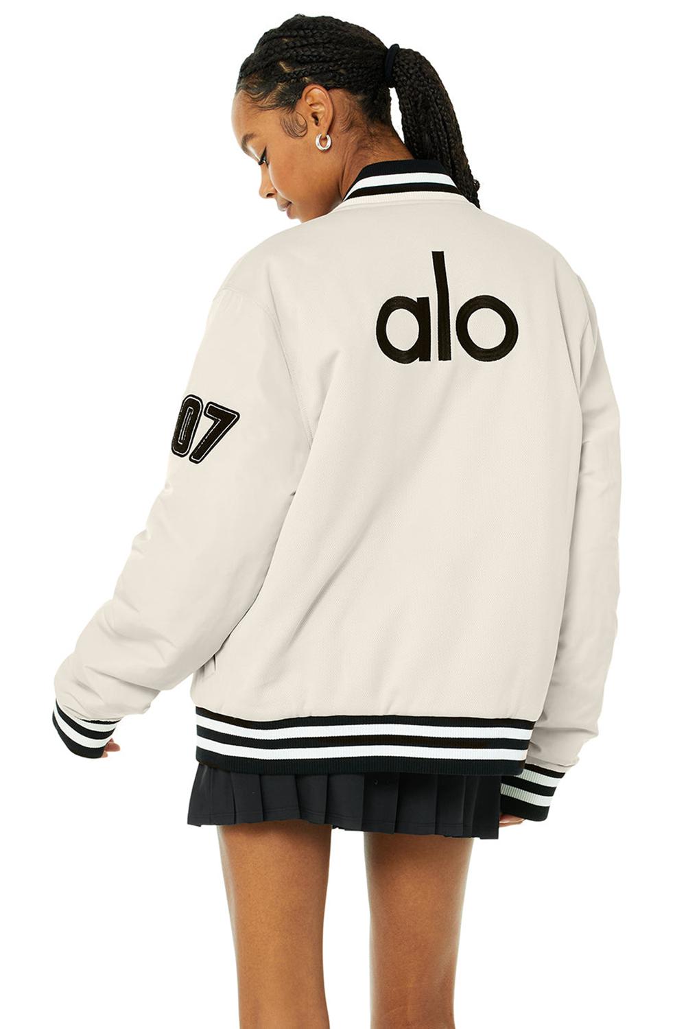 Bone Alo Yoga G.O.A.T Women Jacket | KSA  WEX932187