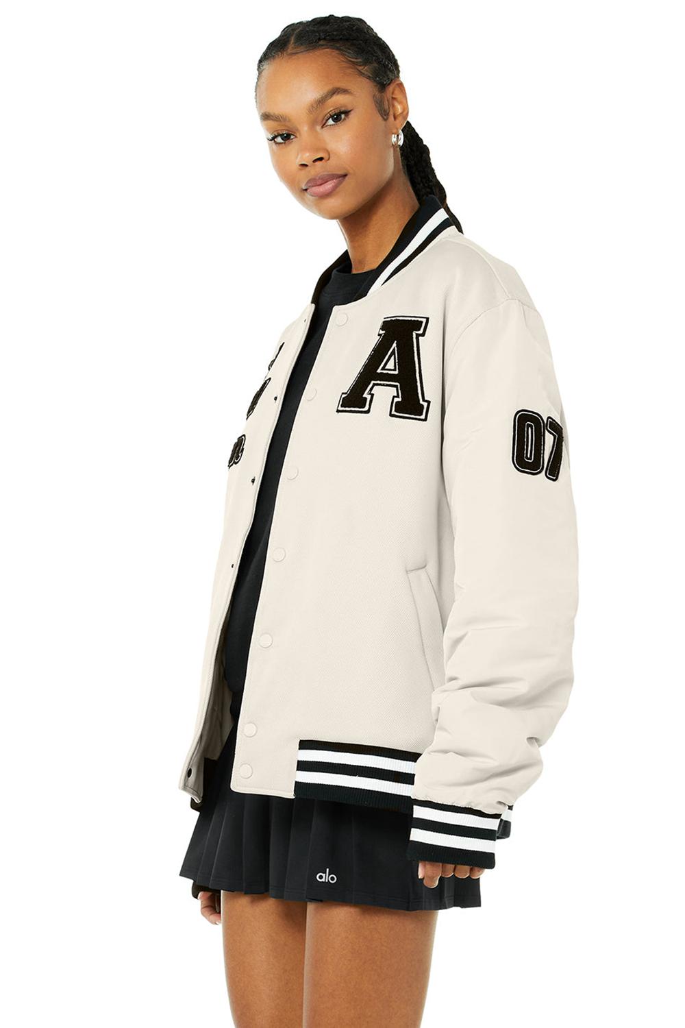 Bone Alo Yoga G.O.A.T Women Jacket | KSA  WEX932187