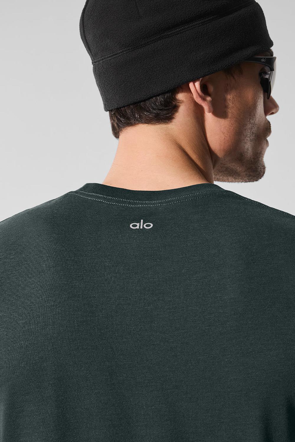 Charcoal Green Alo Yoga Triumph Men Tee | KSA  EAG906148