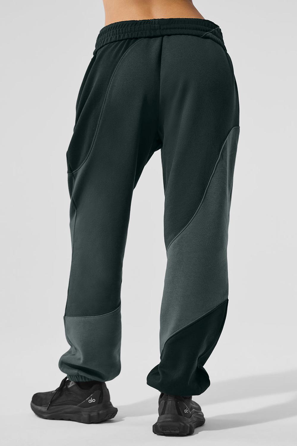 Charcoal Green Tonal Alo Yoga Make Waves Women Sweatpant | KSA  SZC127403
