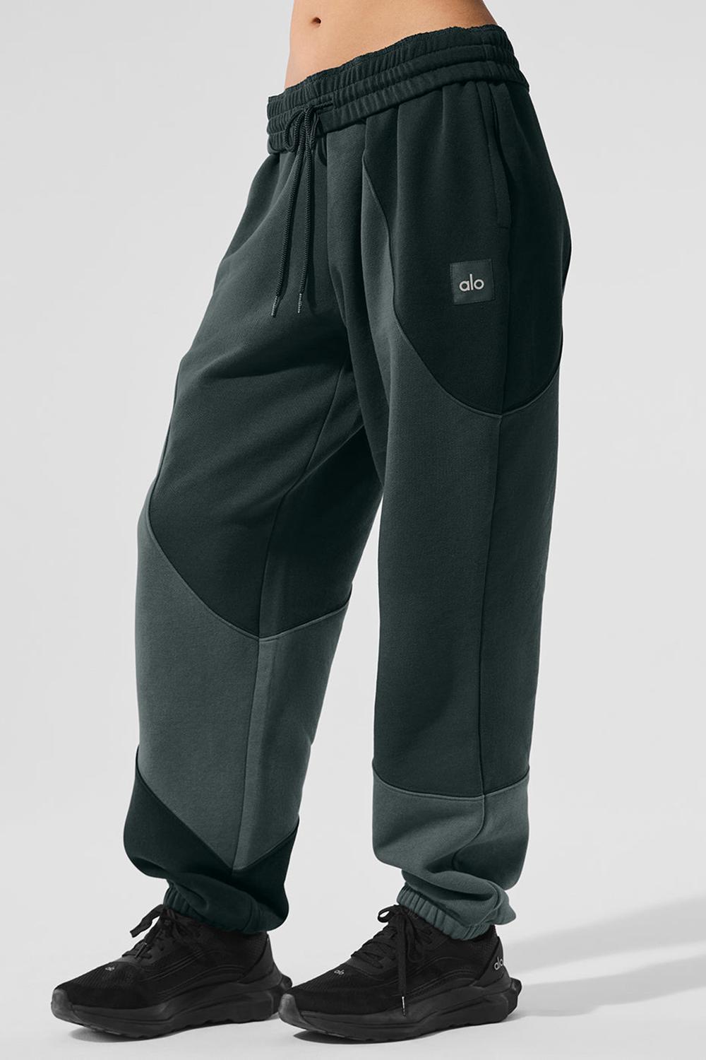 Charcoal Green Tonal Alo Yoga Make Waves Women Sweatpant | KSA  SZC127403