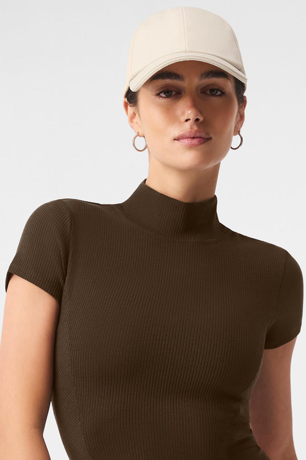 Creme Alo Yoga Satin Off-Duty Women Cap | KSA  KPJ623408