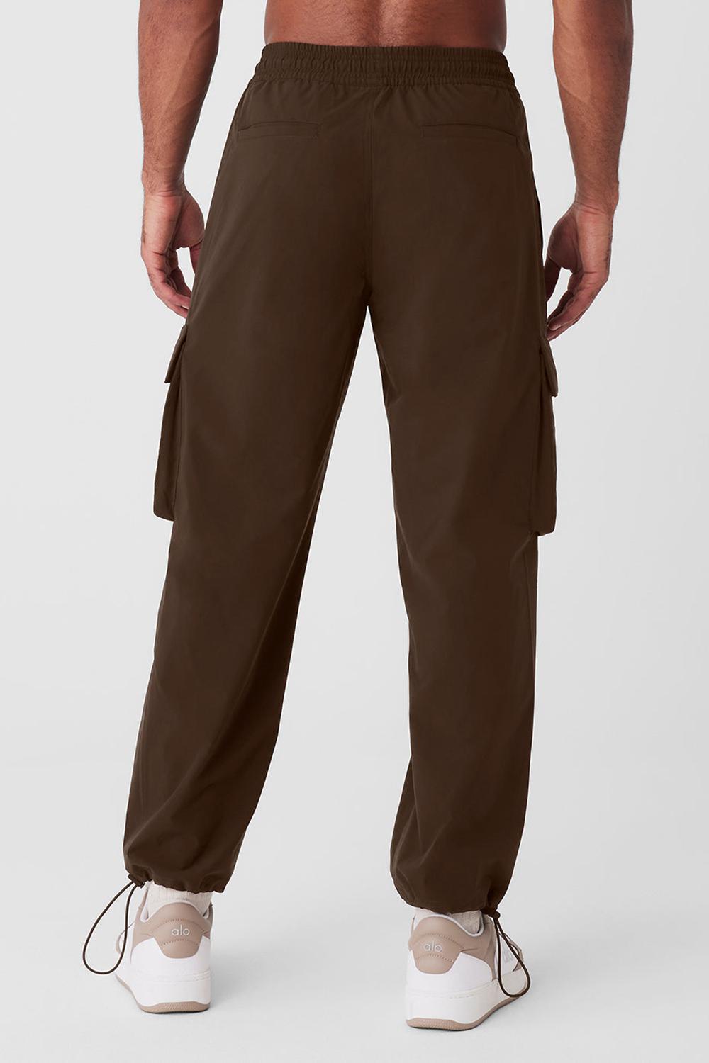 Espresso Alo Yoga Voyage Utility Cargo Men Pant | KSA  TQS726148