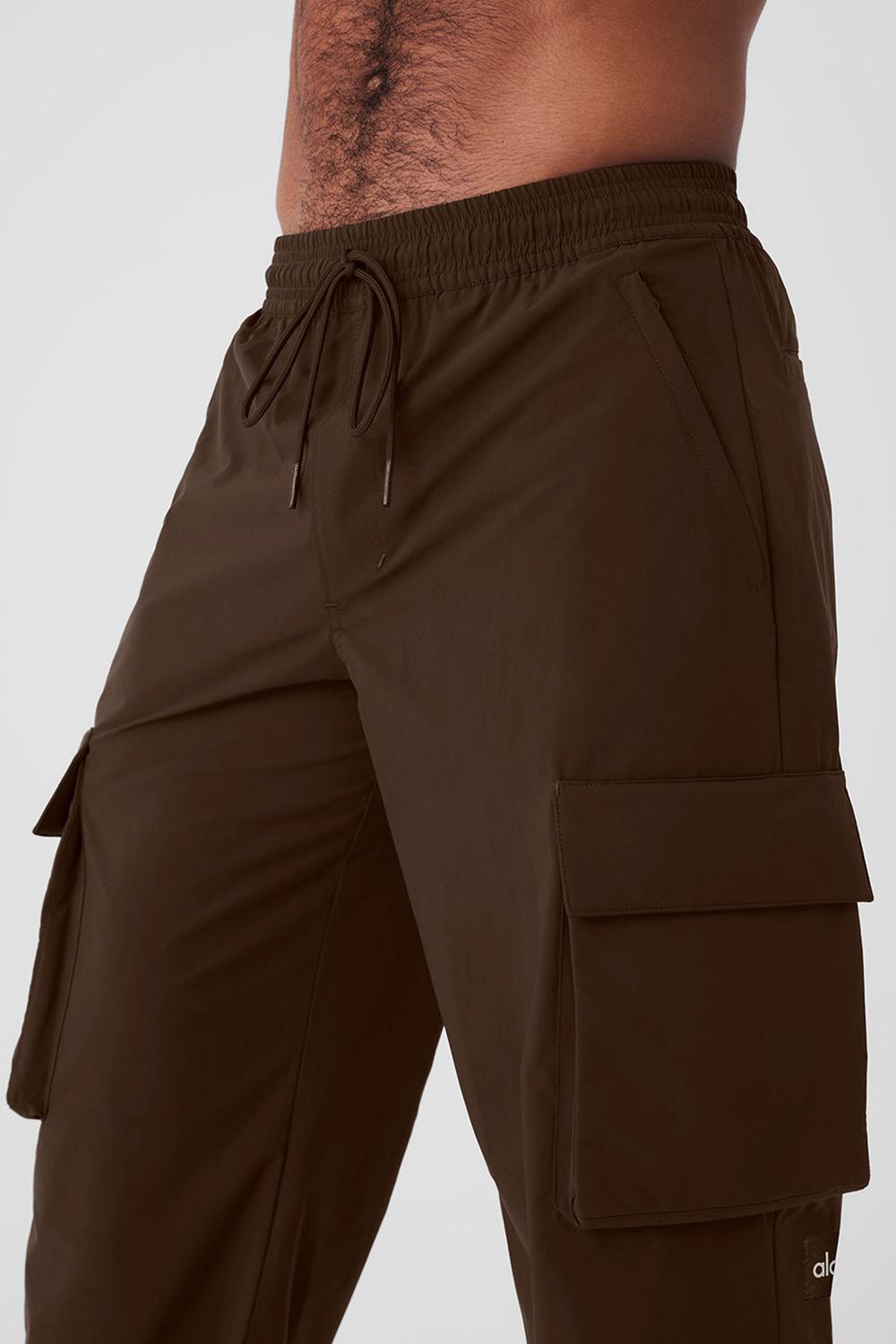 Espresso Alo Yoga Voyage Utility Cargo Men Pant | KSA  TQS726148