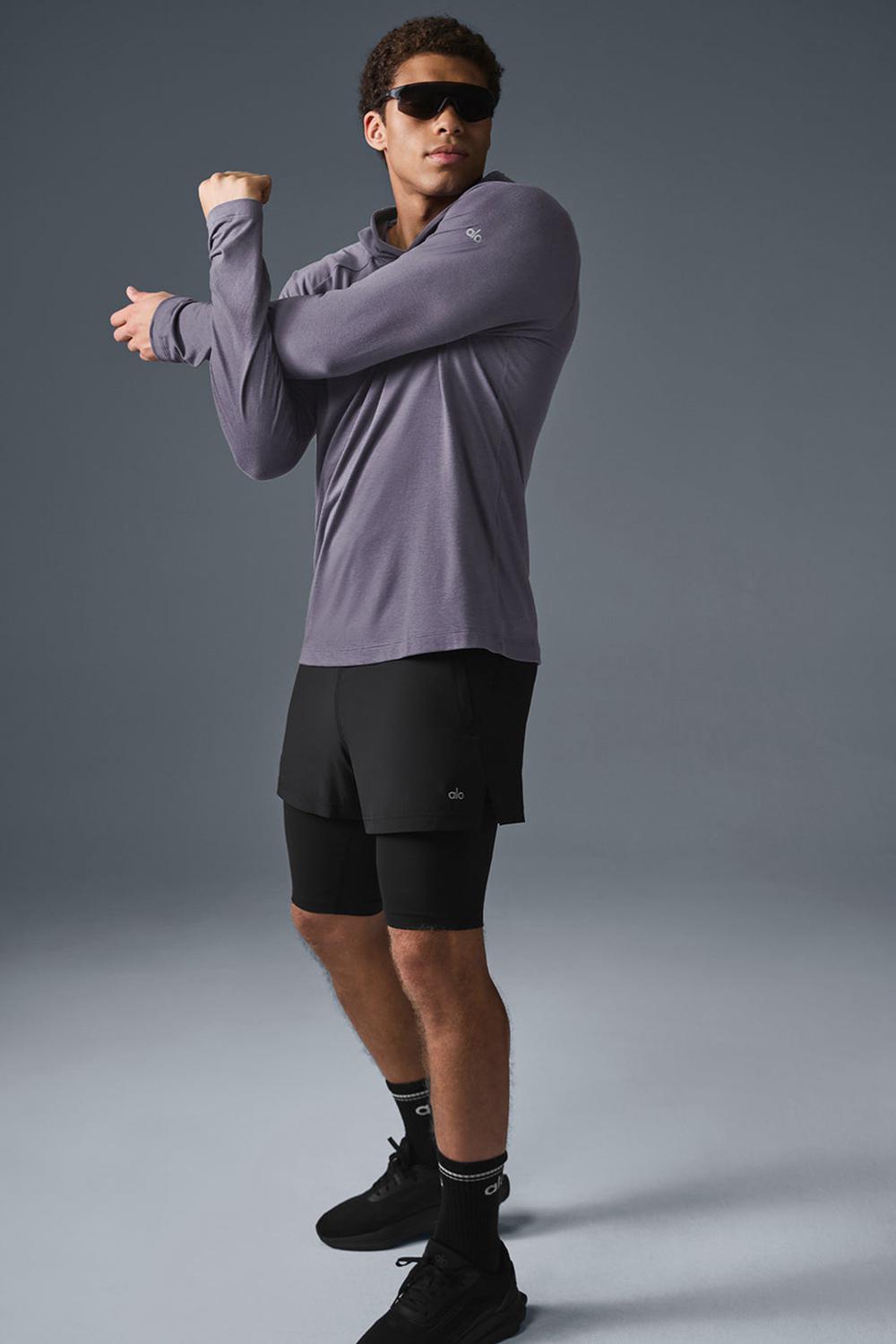 Italian Plum Alo Yoga Core Runner Men Hoodie | KSA  RFC120387