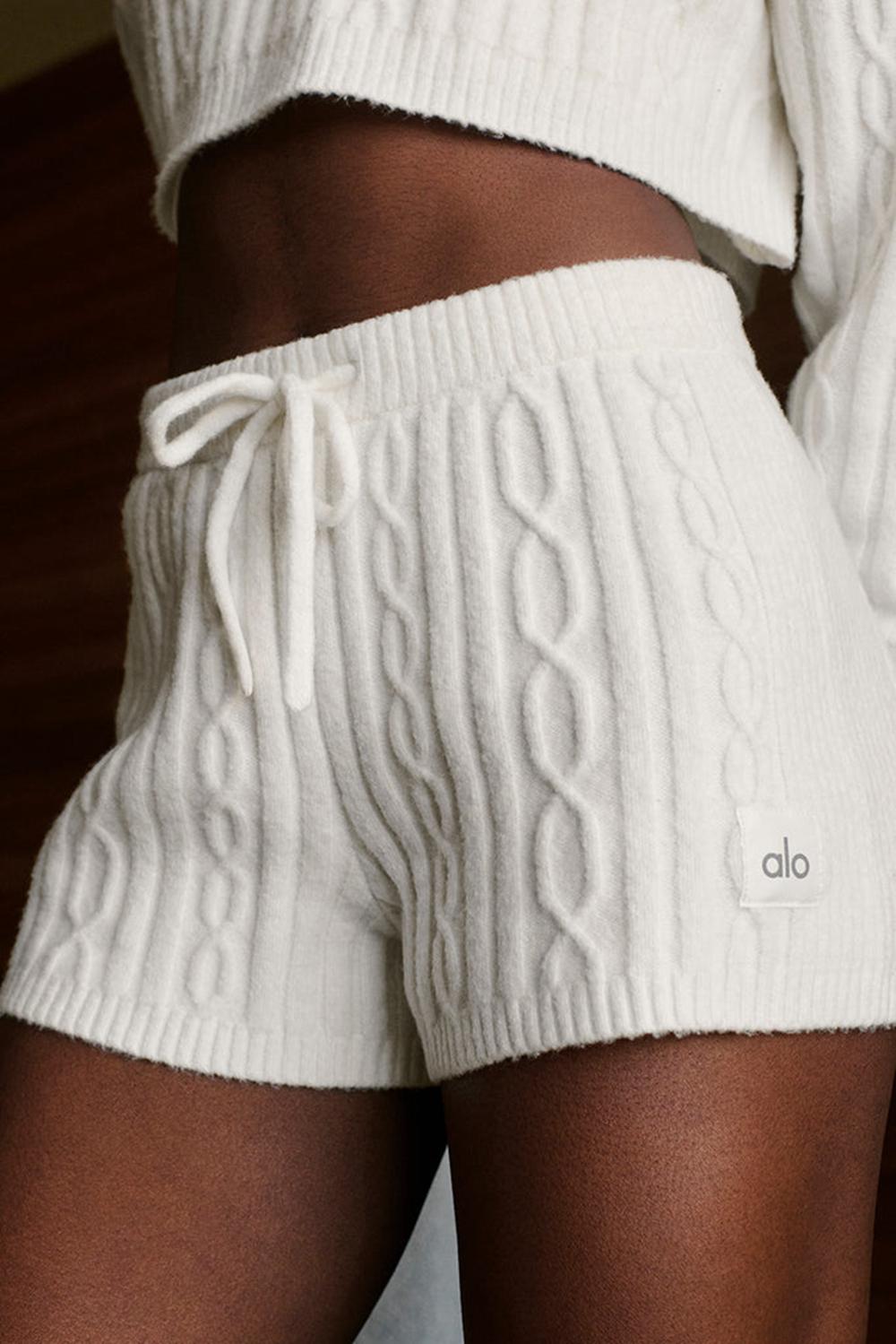 Ivory Alo Yoga Cable Knit Winter Bliss Women Short | KSA  WUT210758