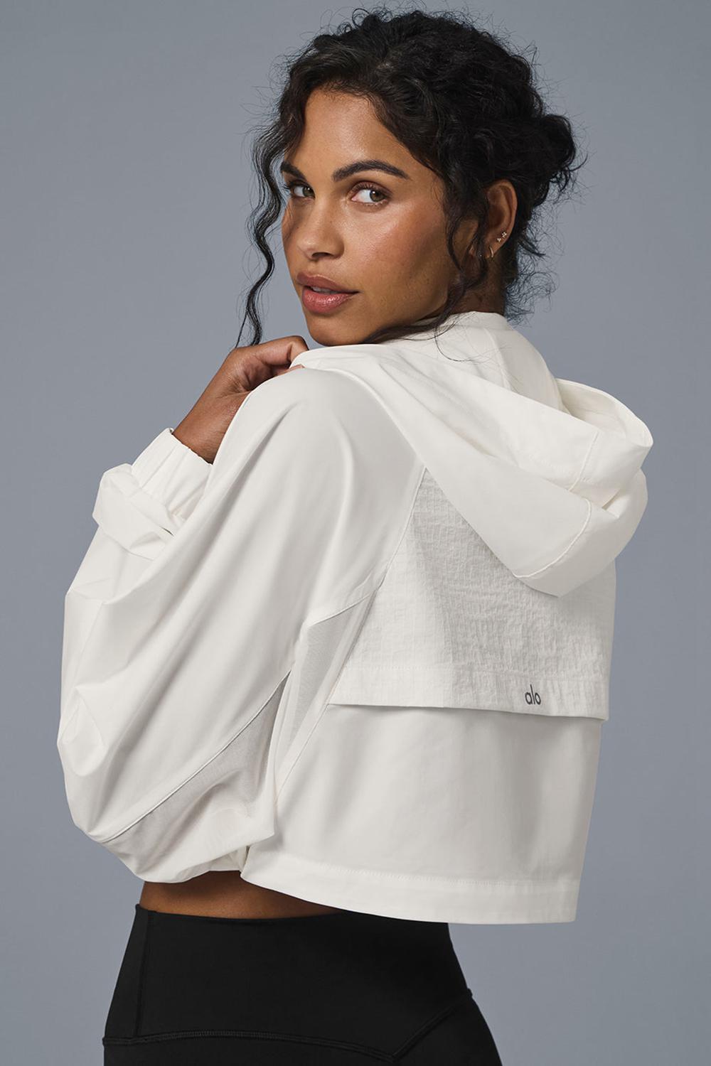 Ivory Alo Yoga Cropped Playmaker Women Jacket | KSA  MWP157460