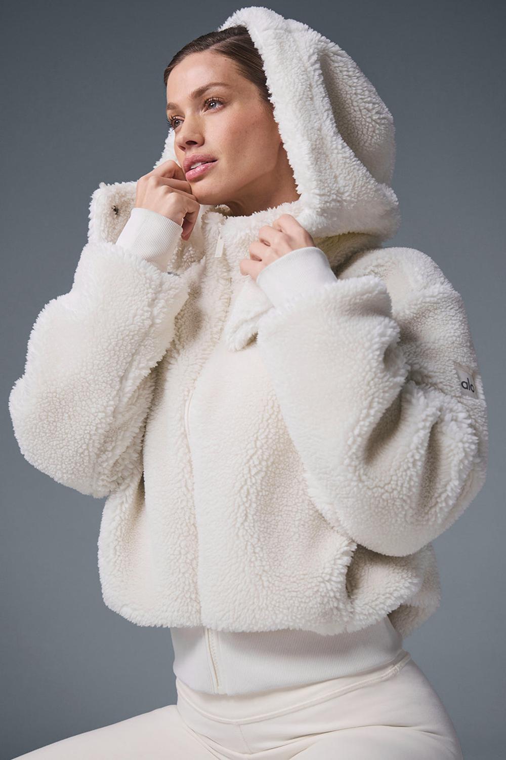 Ivory Alo Yoga Foxy Sherpa Women Jacket | KSA  UET940628