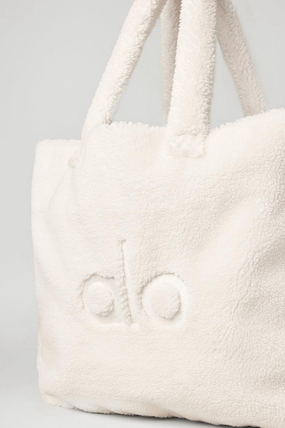 Ivory Alo Yoga Foxy Sherpa Women Tote Bag | KSA  WXS537084