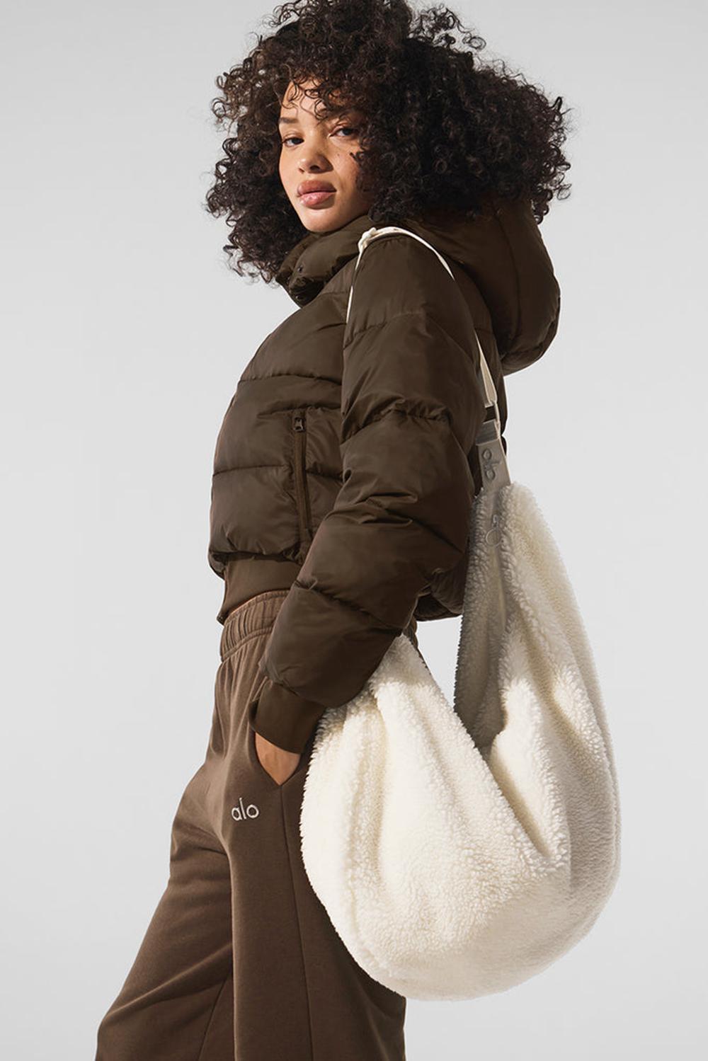 Ivory Alo Yoga Sherpa Om The Go Women Sling Bag | KSA  QUH574186