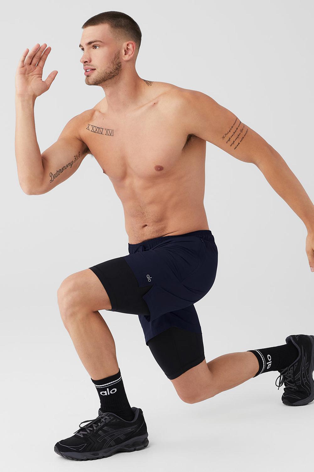Navy / Black Alo Yoga 7'' Unity 2 In 1 Men Short | KSA  KYC285036