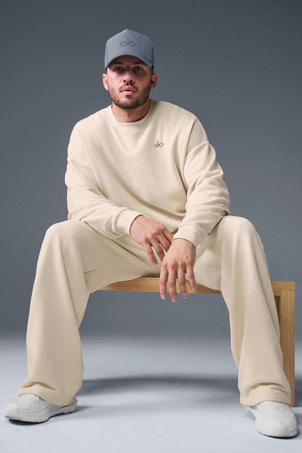 Oat Milk Alo Yoga Accolade Straight Leg Men Sweatpant | KSA  AWJ189720