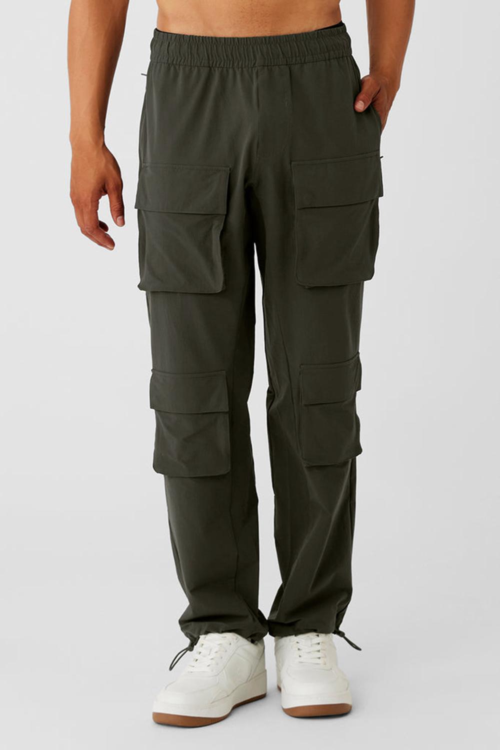Stealth Green Alo Yoga Cargo Venture Men Pant | KSA  ZSF580719