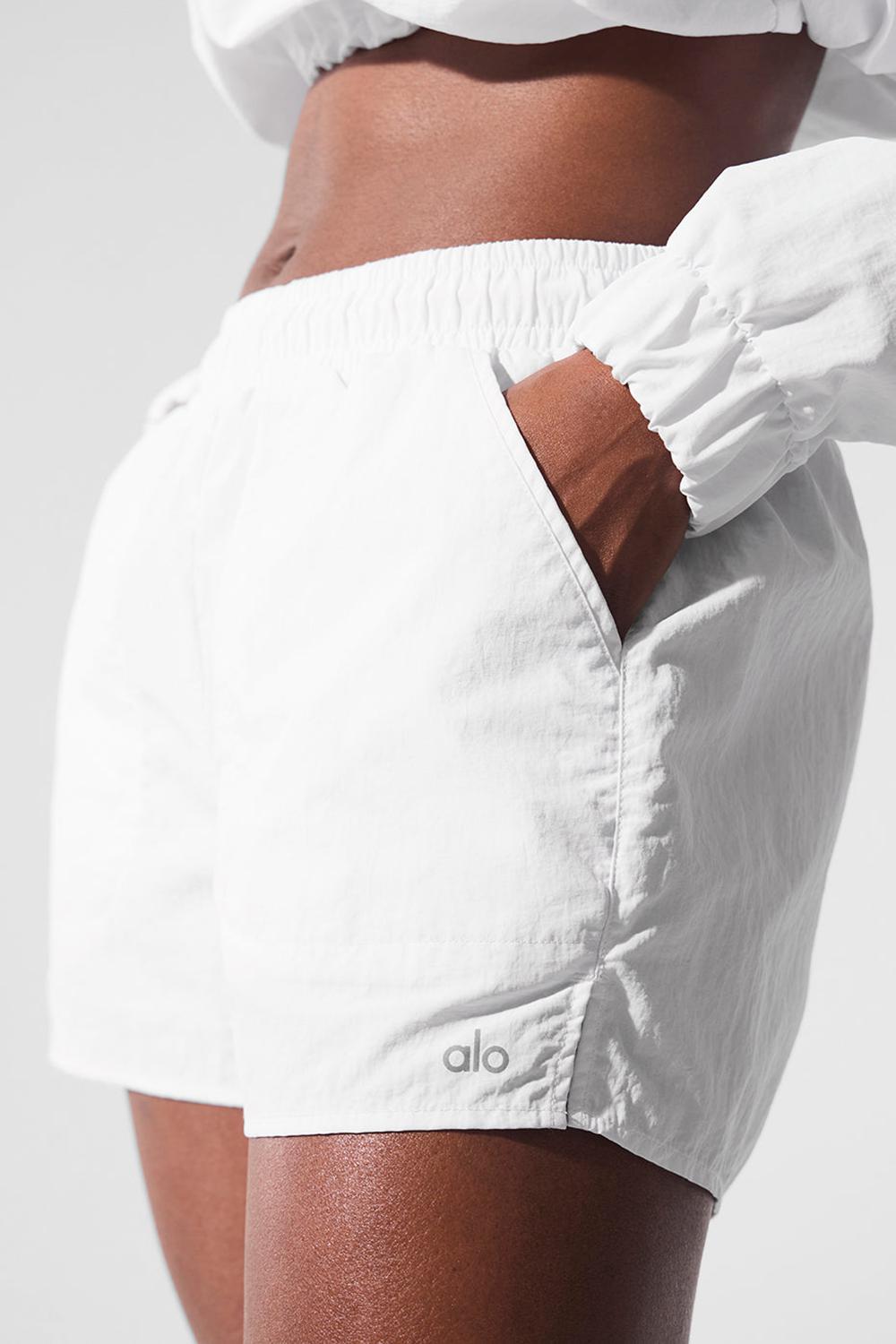 White Alo Yoga Alumni Women Short | KSA  CKD463520