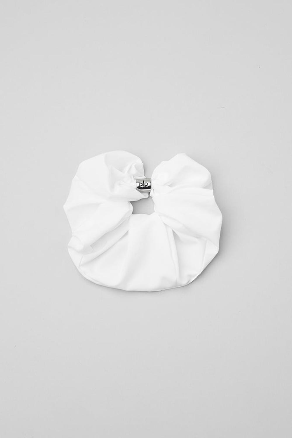White Alo Yoga Bead It Oversized Women Scrunchie | KSA  FQK250781
