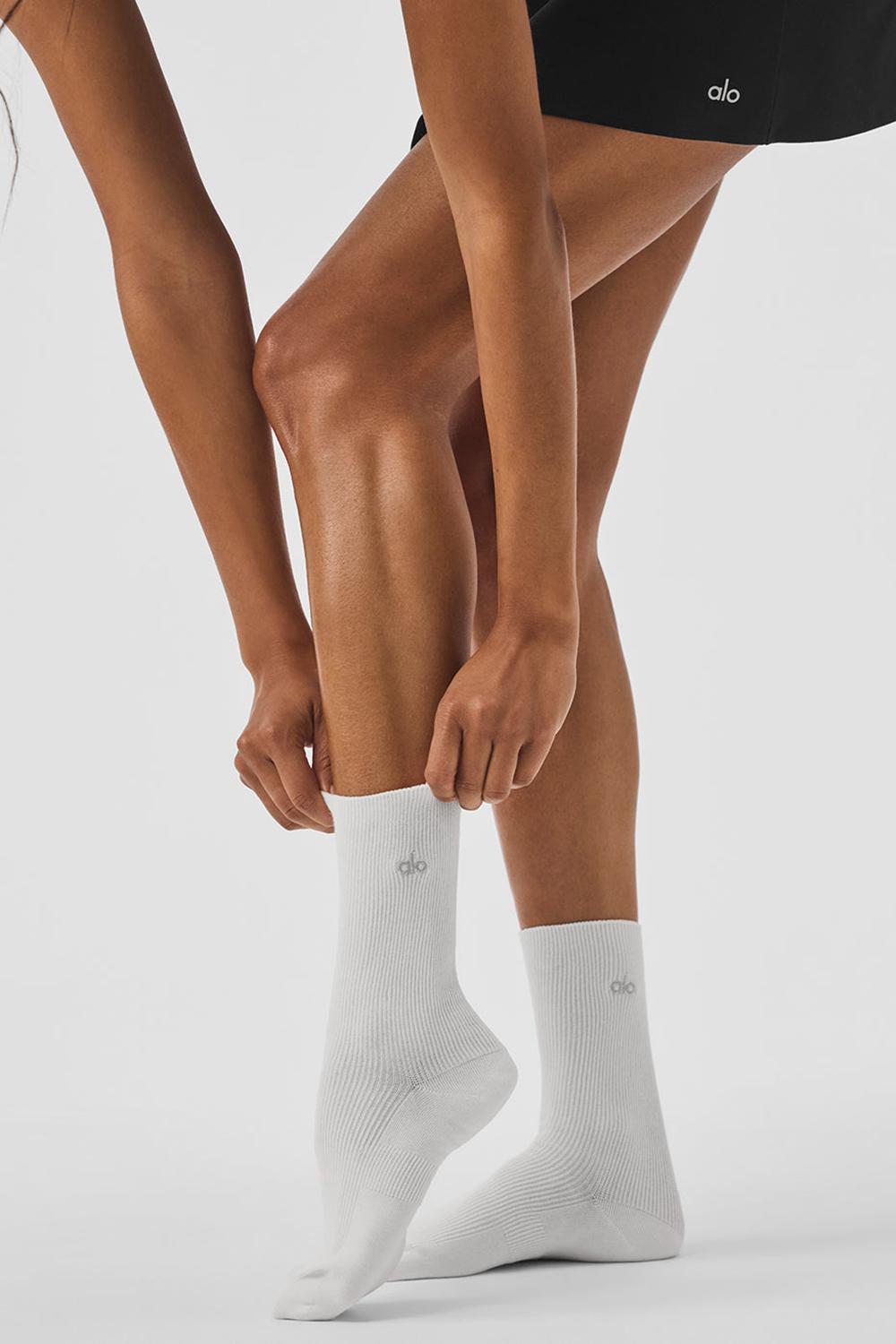 White Alo Yoga Unisex Half-Crew Understated Women Sock | KSA  ZCD605417