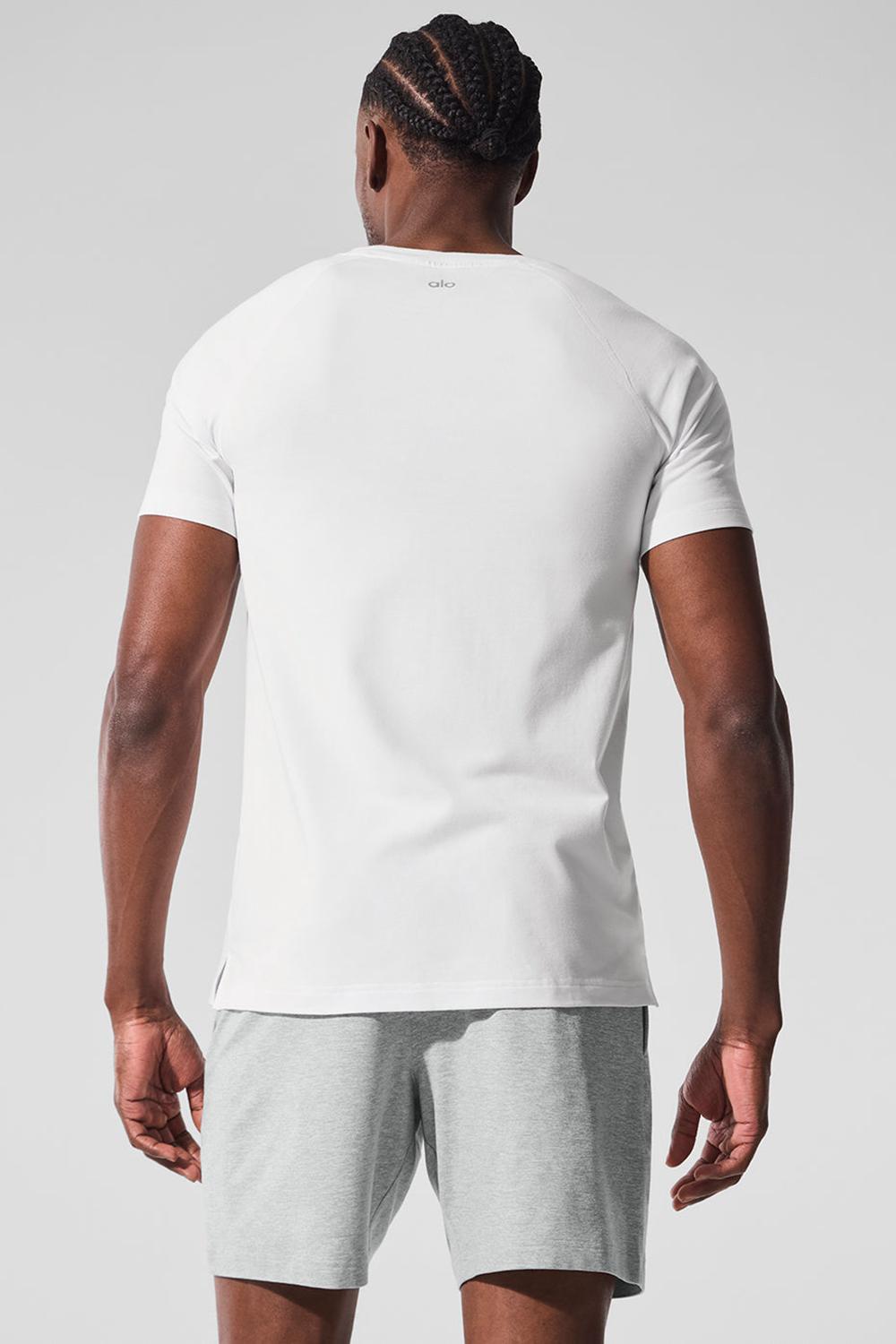 White Alo Yoga Vapor Crewneck Men Short Sleeve | KSA  GZS645318